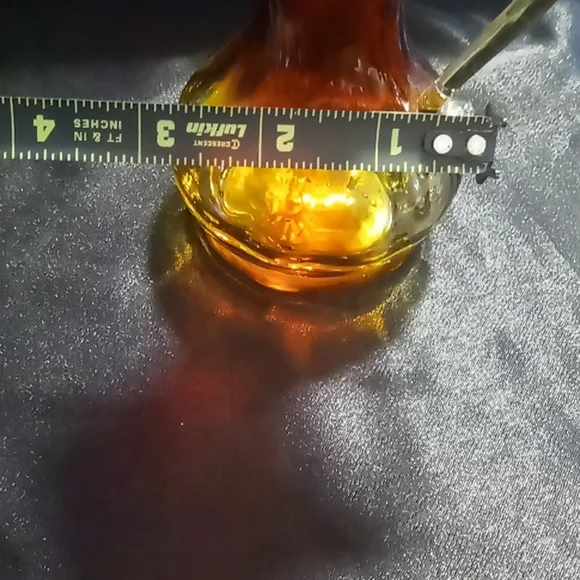 Vintage red vase amberinia glass red carnival glass vase . - Picture 8 of 9